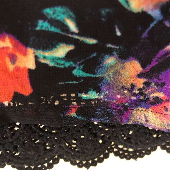 Decree Floral and Crochet Skirt - Picture 9 of 9